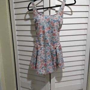 Woman's Swimdress Size Small